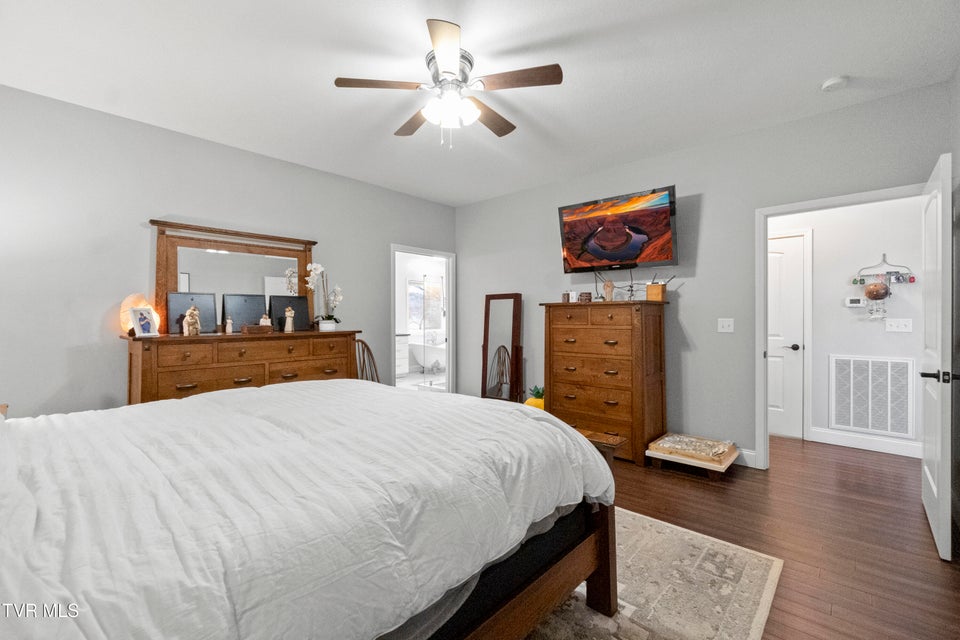 Photo #17: 2905 Sunnyside Road