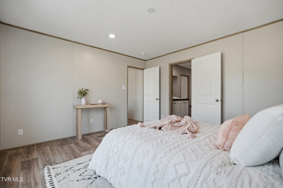 Photo #15: 1409 Ben Gamble Road