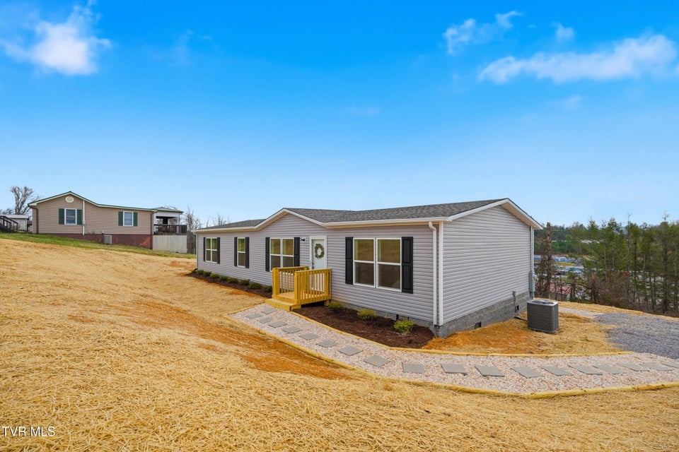 Photo #33: 1409 Ben Gamble Road