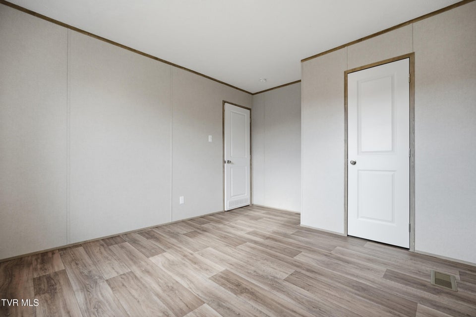 Photo #28: 1409 Ben Gamble Road