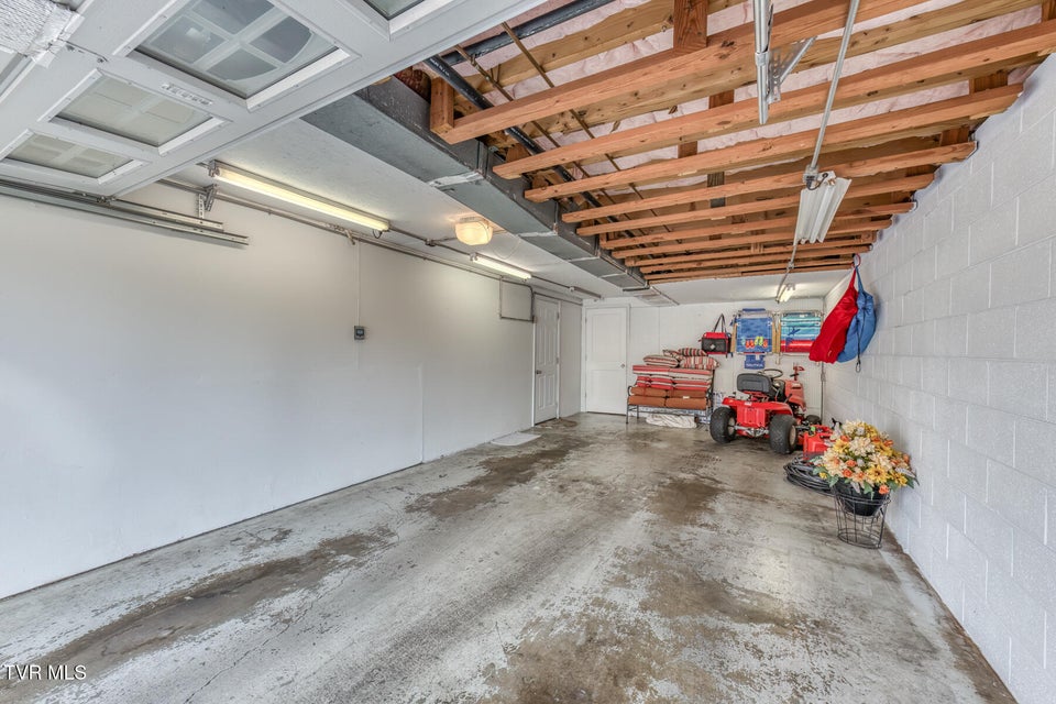 Photo #27: 111 Whitson Drive