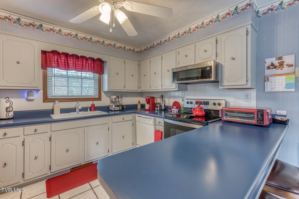 Photo #11: 111 Whitson Drive