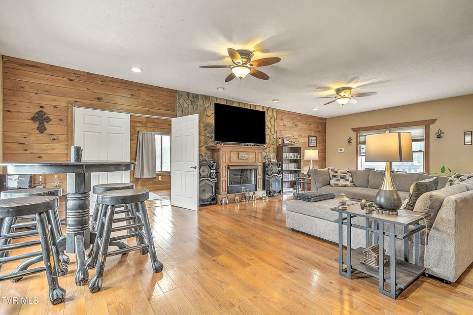 Photo #4: 17516 Donegal Drive