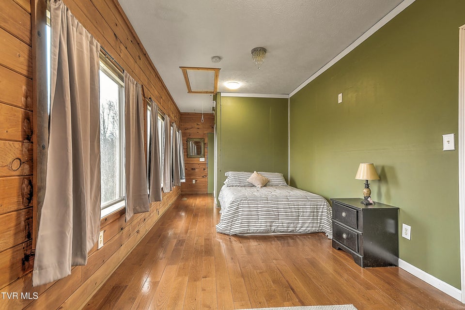 Photo #13: 17516 Donegal Drive