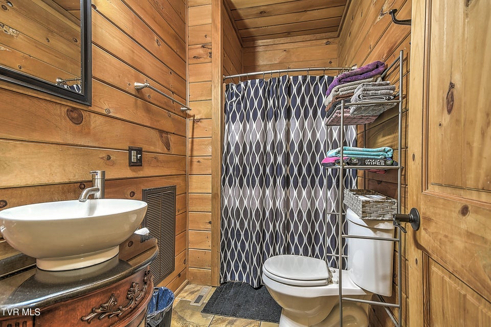 Photo #17: 17516 Donegal Drive