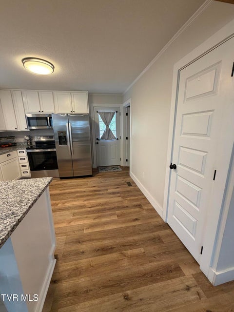 Photo #18: 114 Mayor Avenue