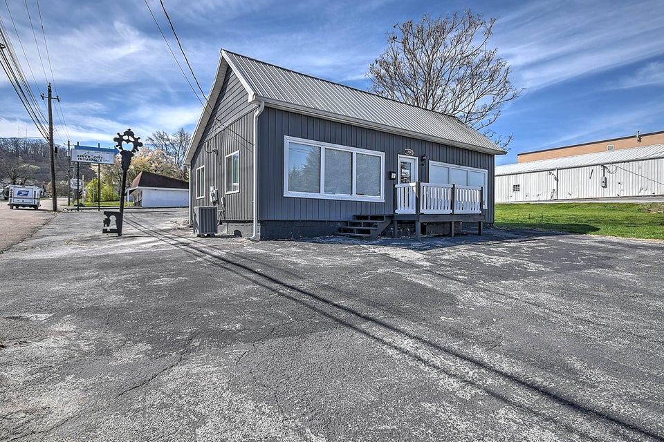 Photo #2: 1704 Shelby Street