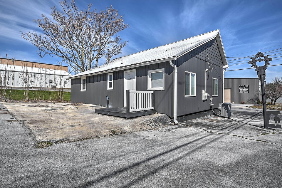 Photo #18: 1704 Shelby Street