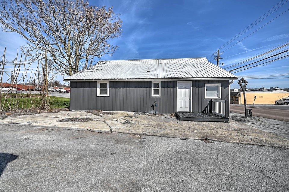 Photo #17: 1704 Shelby Street