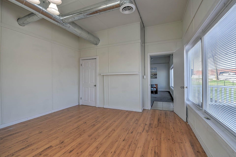 Photo #10: 1704 Shelby Street