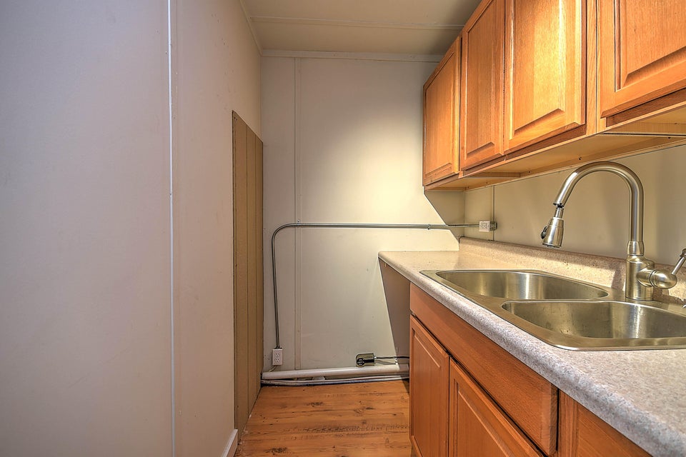 Photo #12: 1704 Shelby Street