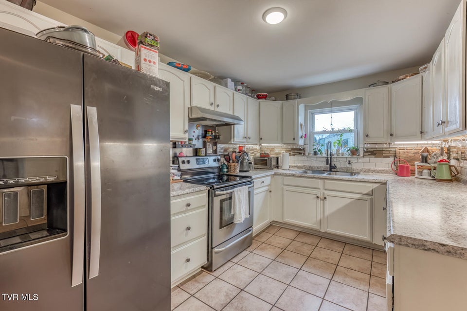 Photo #7: 380 Bristol Caverns Highway