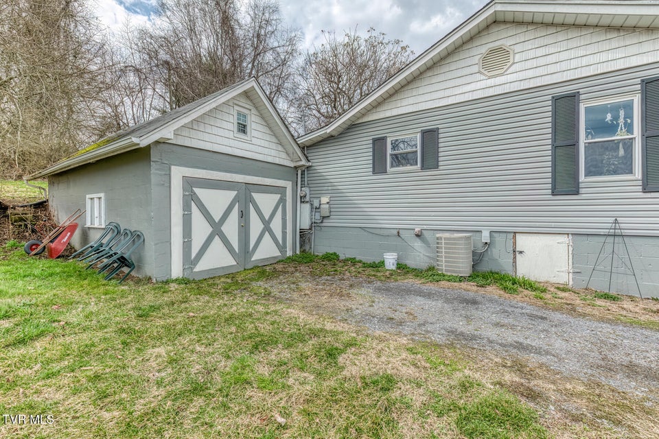 Photo #25: 380 Bristol Caverns Highway