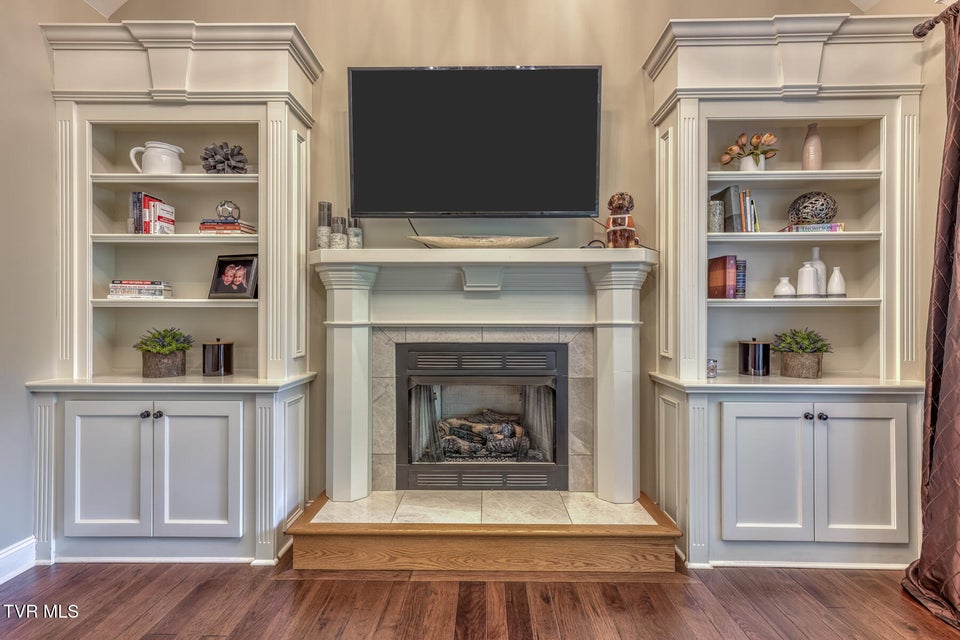 Photo #21: 2129 Highland Falls Court