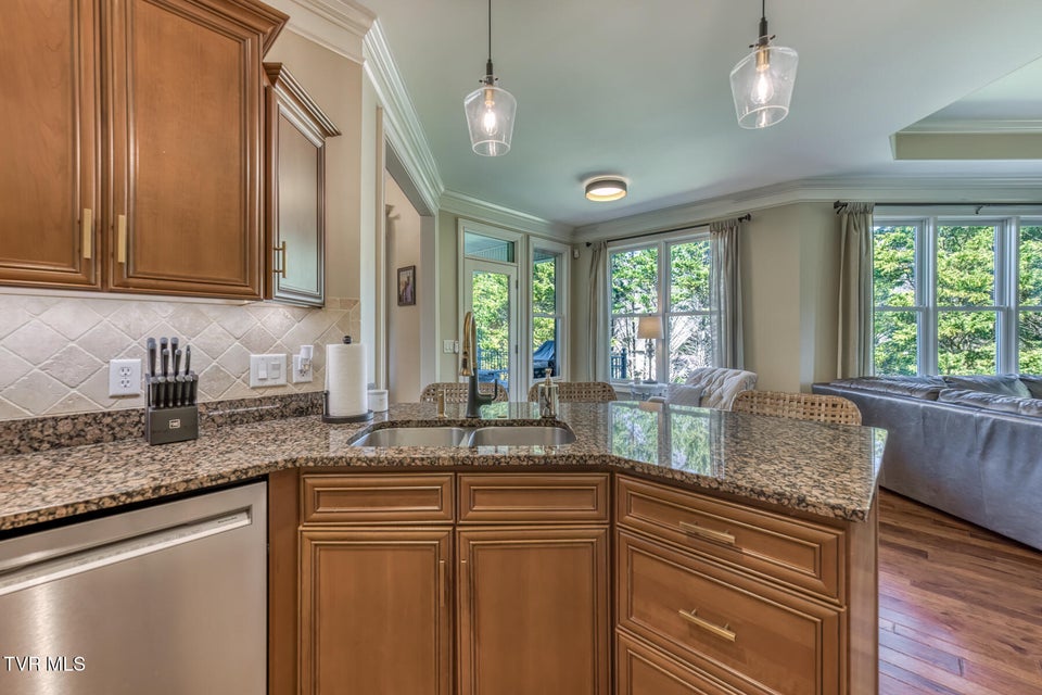 Photo #29: 2129 Highland Falls Court