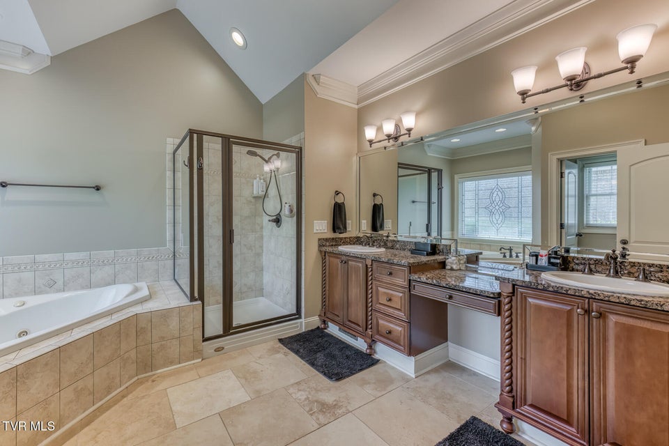 Photo #34: 2129 Highland Falls Court