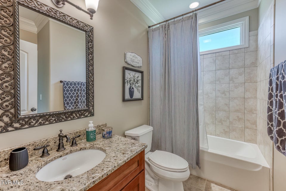 Photo #41: 2129 Highland Falls Court