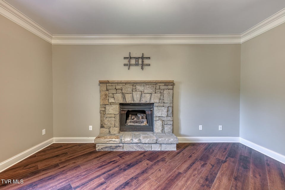 Photo #54: 2129 Highland Falls Court