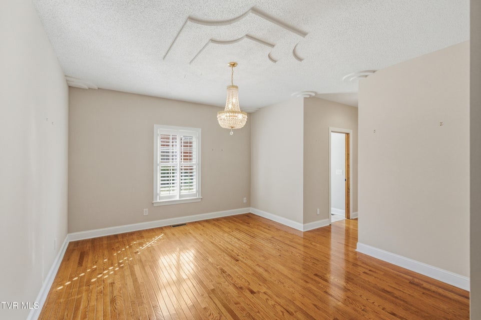 Photo #12: 117 Canterbury Place