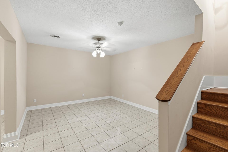 Photo #42: 117 Canterbury Place