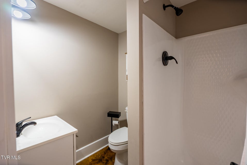 Photo #32: 5925 Cochise Trail