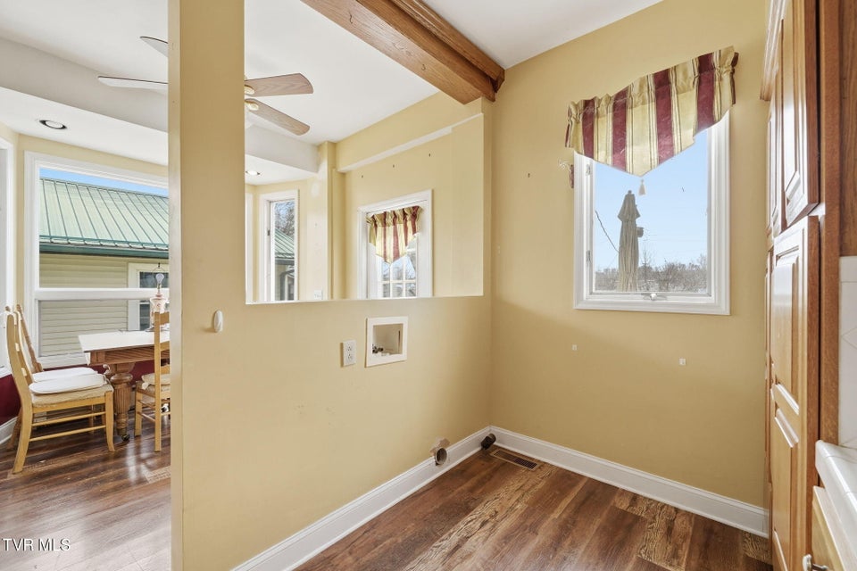 Photo #20: 1221 Sullivan Street