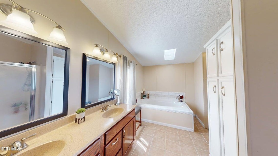 Photo #42: 4250 Mohawk Road