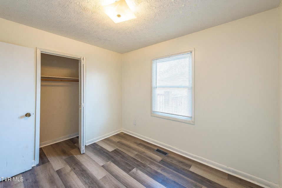 Photo #20: 2908 Cain Street