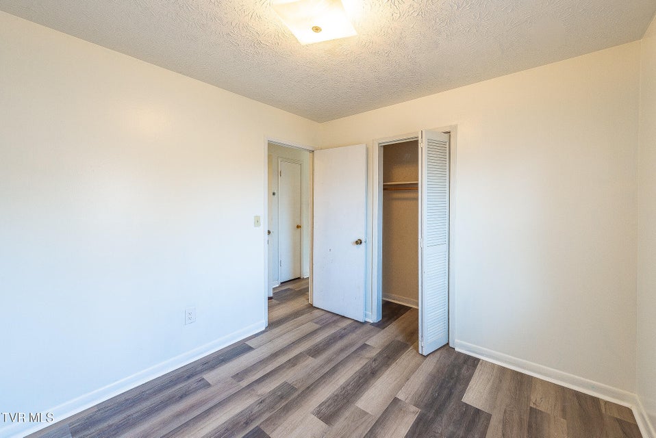 Photo #21: 2908 Cain Street