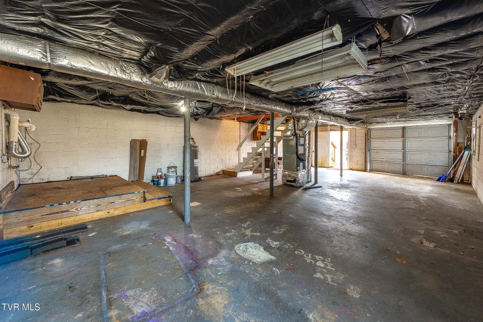 Photo #33: 2908 Cain Street