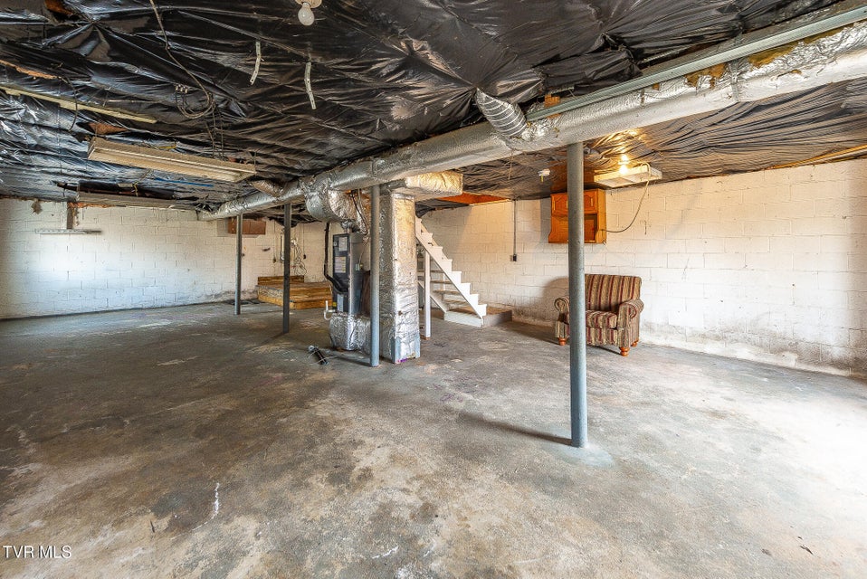 Photo #34: 2908 Cain Street