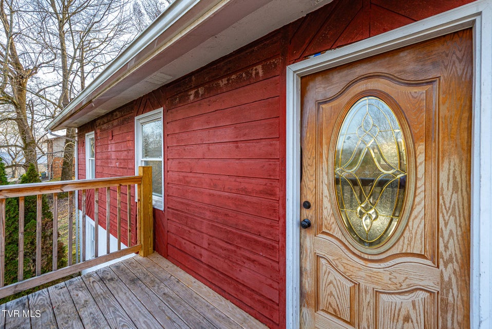 Photo #4: 2908 Cain Street