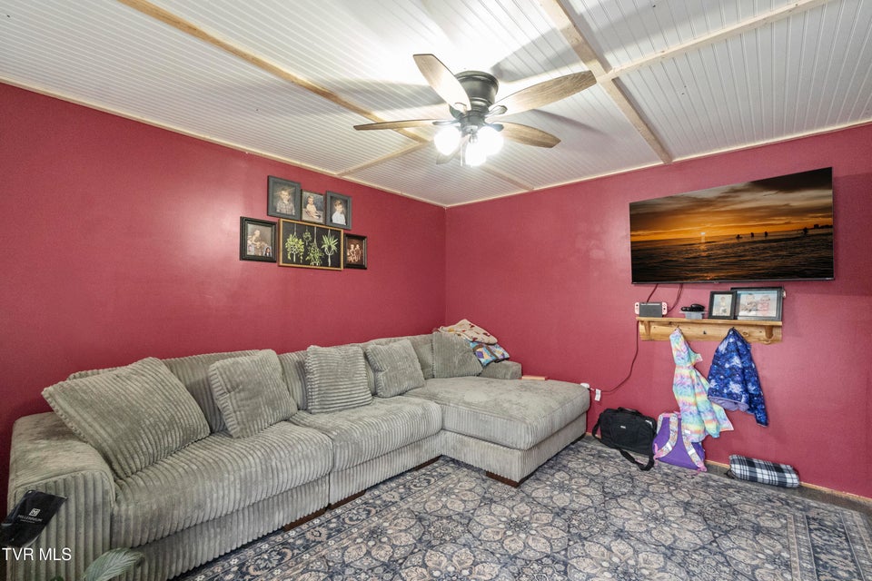 Photo #9: 2002 Ivanhoe Road