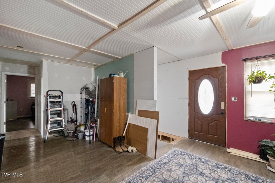 Photo #10: 2002 Ivanhoe Road