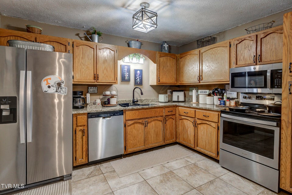 Photo #27: 135 Earl Williams Road