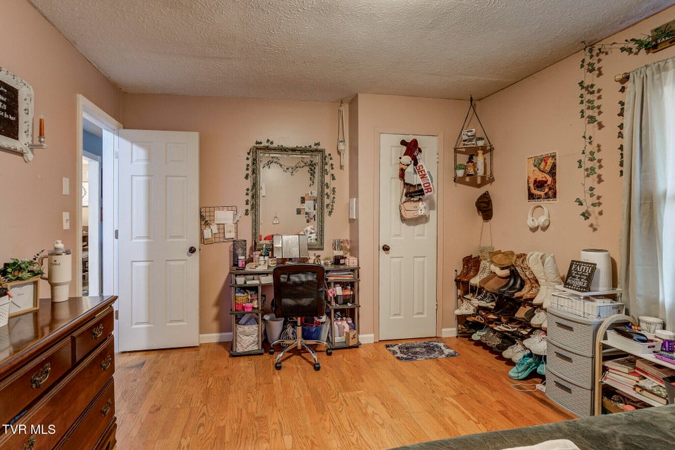 Photo #32: 135 Earl Williams Road