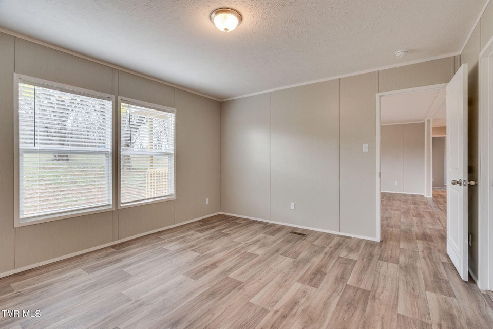 Photo #12: 192 Meadow View Road