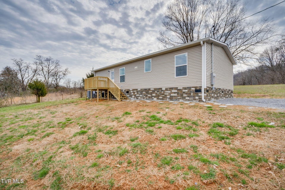 Photo #23: 192 Meadow View Road