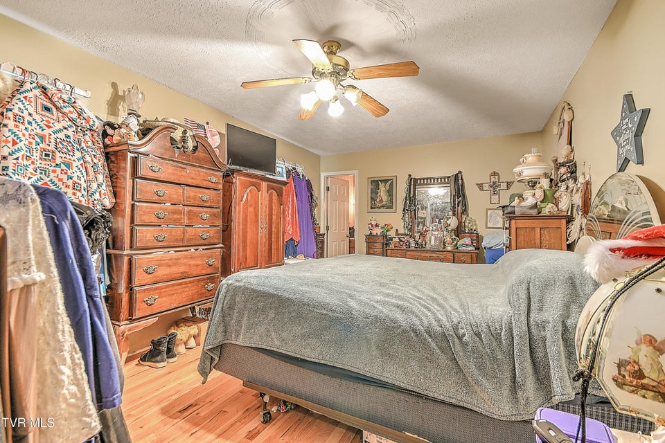 Photo #17: 154 Slate Hill Road