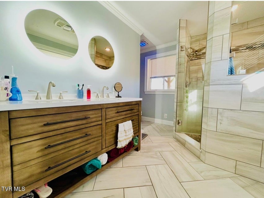 Photo #40: 220 Pleasant Hill Road