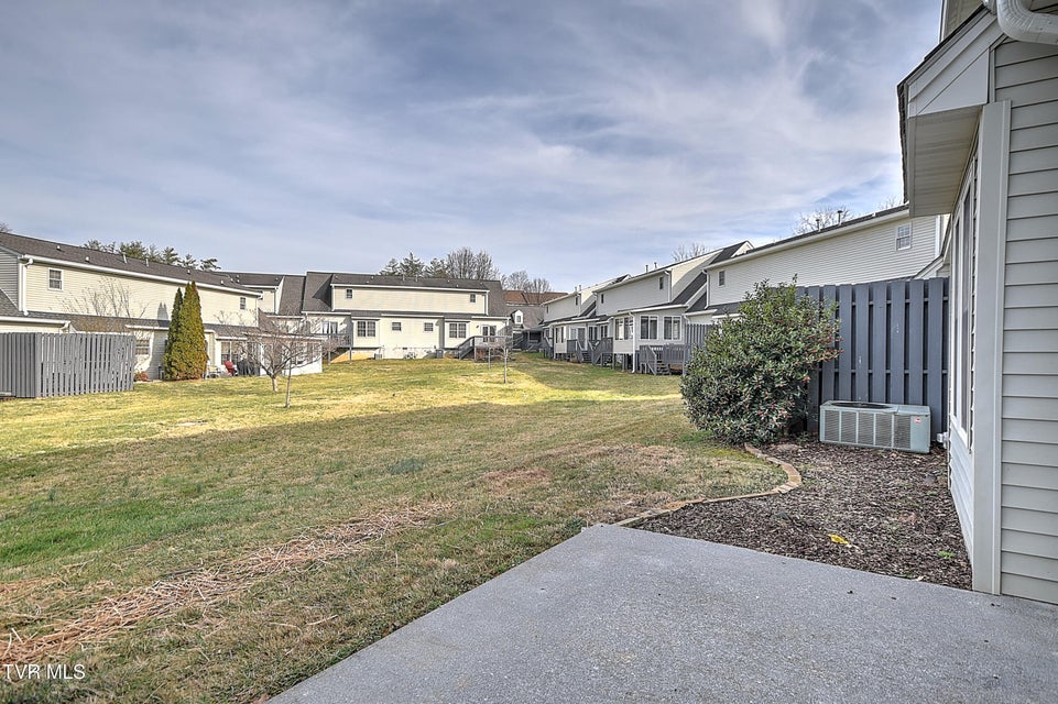 Photo #34: 1725 Lakeview Drive