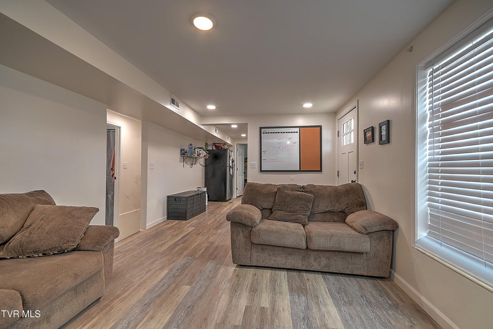 Photo #8: 127 Patrick Lane