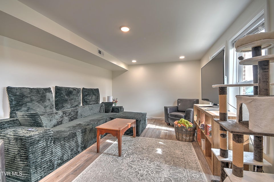 Photo #21: 127 Patrick Lane