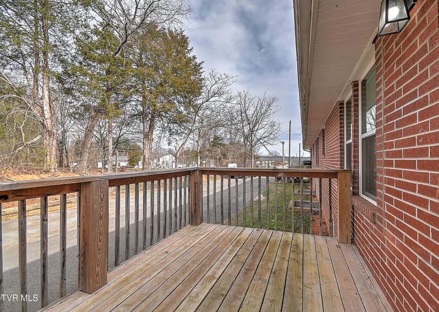 Photo #33: 127 Patrick Lane