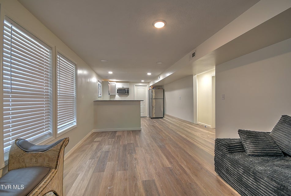 Photo #38: 127 Patrick Lane