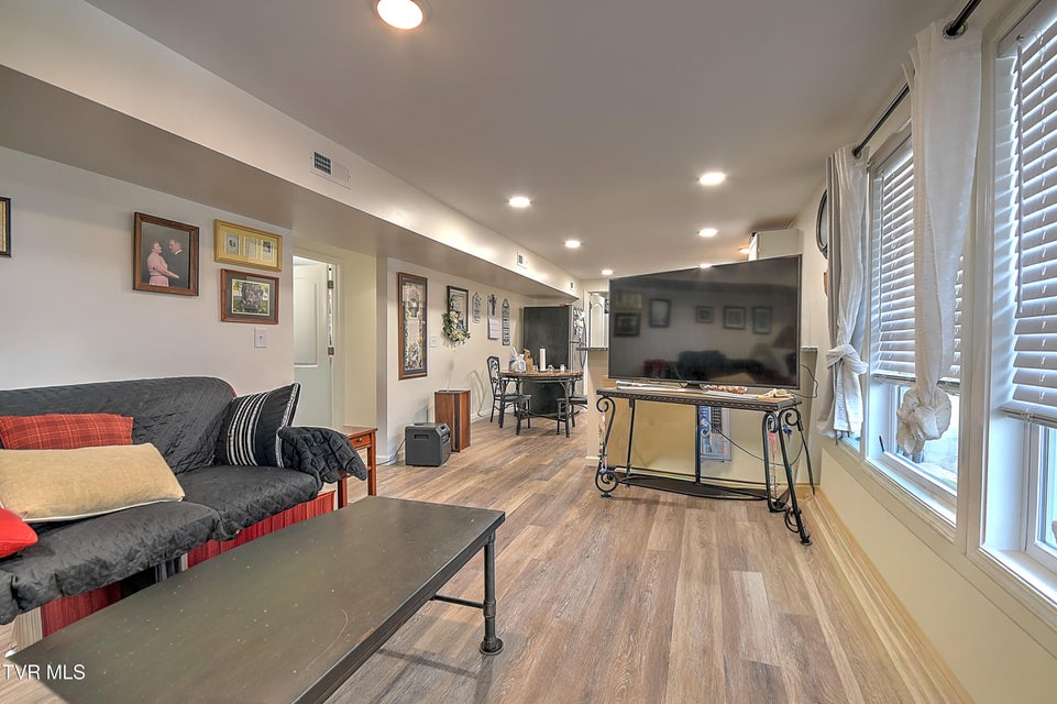 Photo #51: 127 Patrick Lane