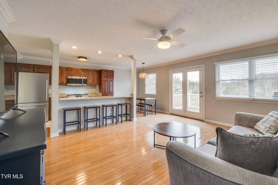 Photo #6: 428 Alexander Avenue