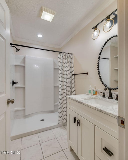 Photo #18: 428 Alexander Avenue