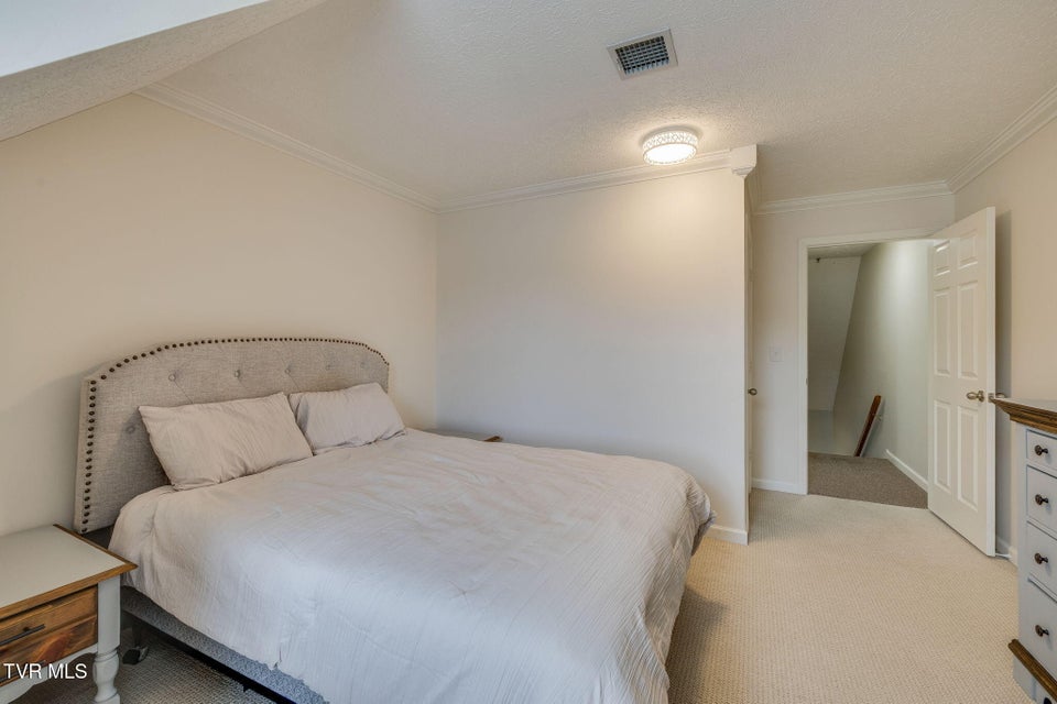 Photo #21: 428 Alexander Avenue