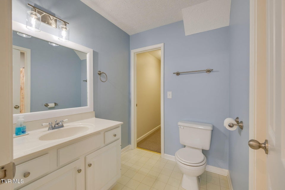 Photo #27: 428 Alexander Avenue